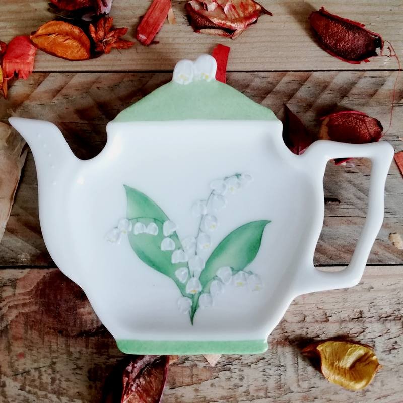 repose sachet de thé forme théière décor muguet