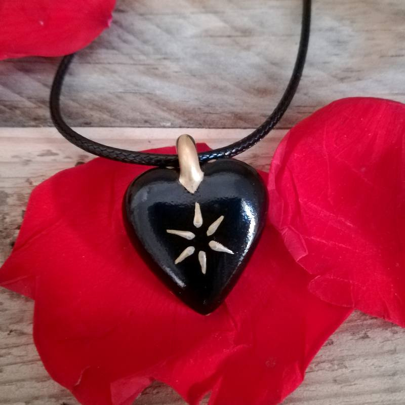 collier cœur porcelaine noir et or cadeau personnalisé