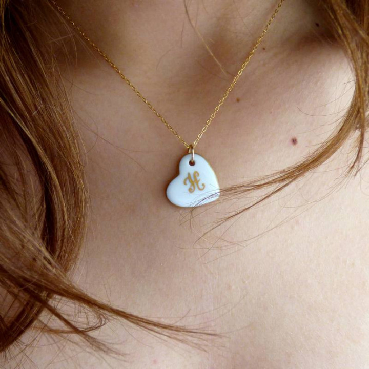 Collier coeur - cadeau Noces de porcelaine - décor Initiales d'Or