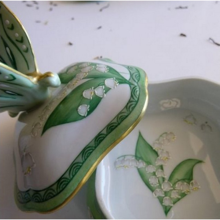 boite bijoux porcelaine muguet et or