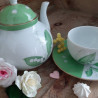 Théière en porcelaine décor brin de muguet et or - 13 ans de mariage