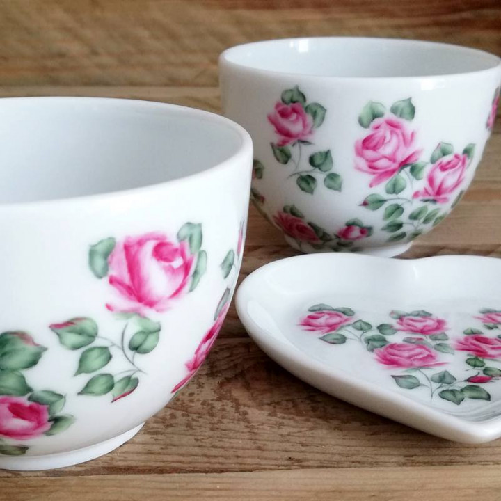 Coeur porcelaine décor secret de roses - mariage et saint valentin