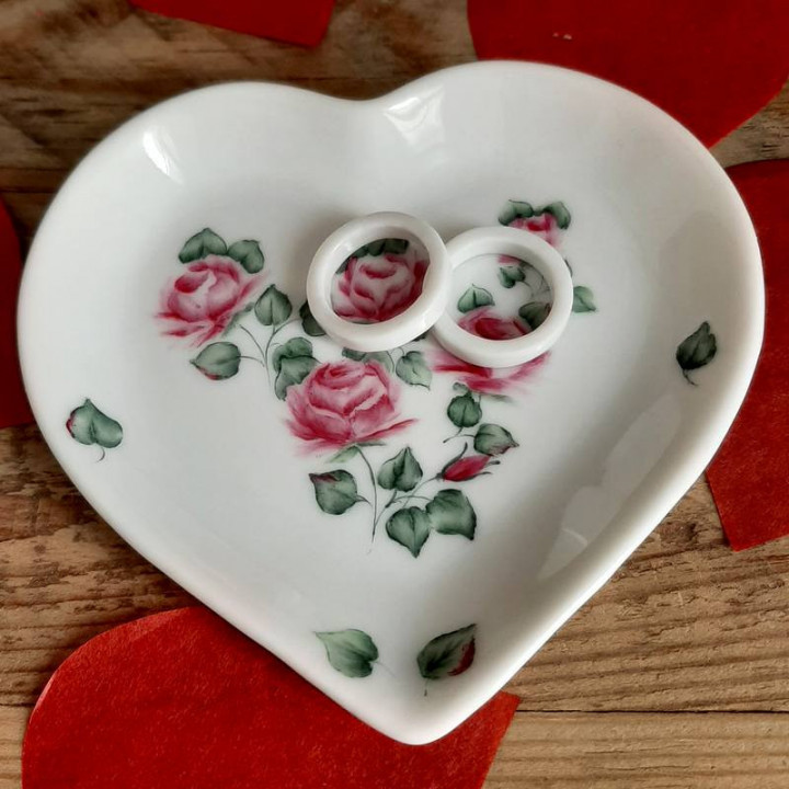 Coeur porcelaine décor secret de roses - mariage et saint valentin