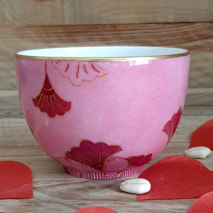 Tea cup porcelain decorated with pink and gold wedding flowers