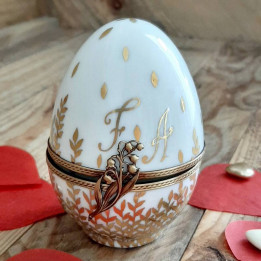 French porcelain egg box - Gold flower decoration - personalized gift