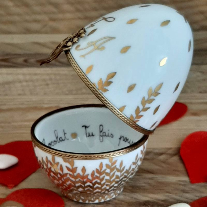 Oeuf porcelaine française - décor feuilles d'Or - cadeau personnalisé