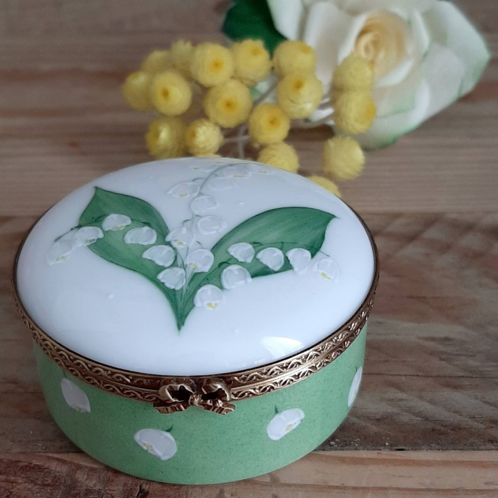 Boite à alliance porcelaine décor brin de muguet
