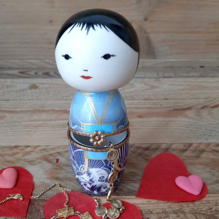 kokeshi en porcelaine , boite à bijoux , cadeau de mariage
