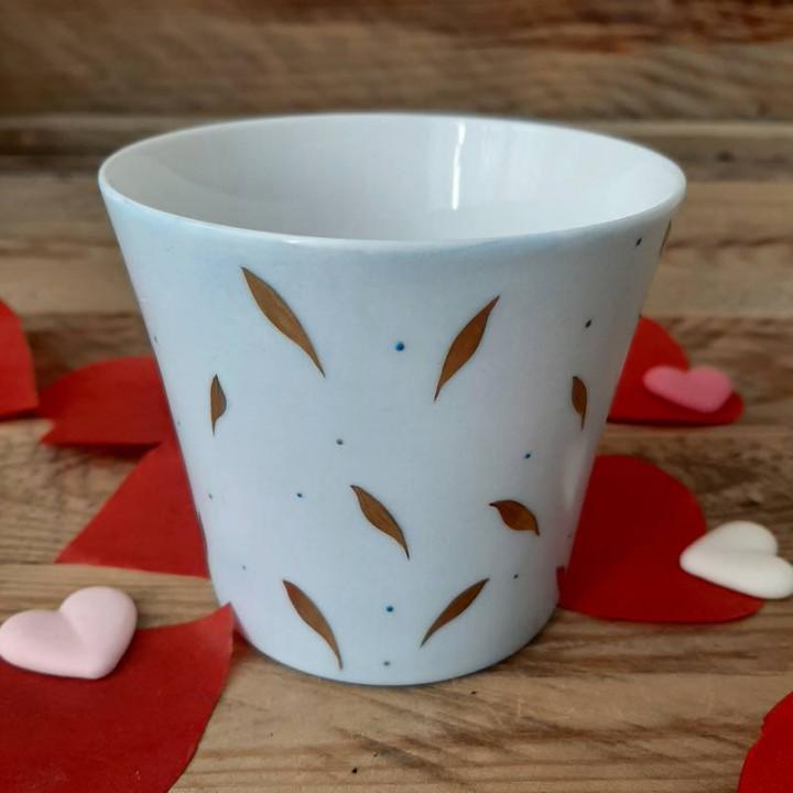 gobelet bougeoir en porcelaine bleu et or