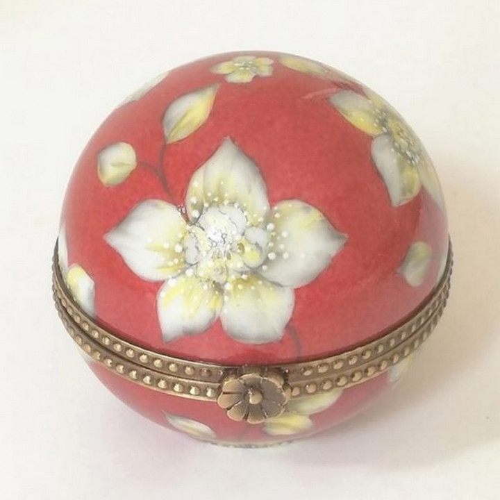 Box red porcelain ball white flowers - Box mariage ring