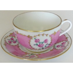 tasses porcelaine service à café décor roses et or
