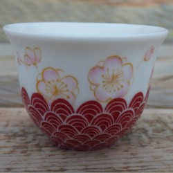 Tasse thé porcelaine japonais fleurs de prunier