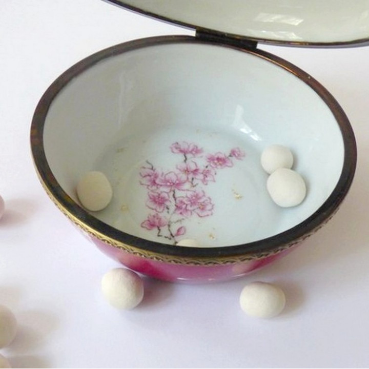 Jewelry box porcelain perfume diffuser cherry blossom flower and gold