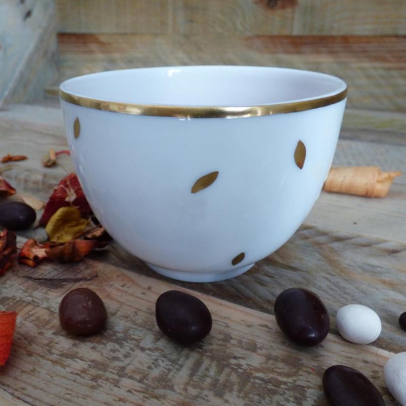 petit bol thé porcelaine fine de Limoges décor or