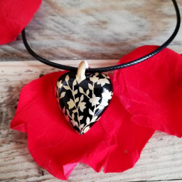 Porcelain heart necklace - Noces de porcelaine - Black and gold Flowers of Japan