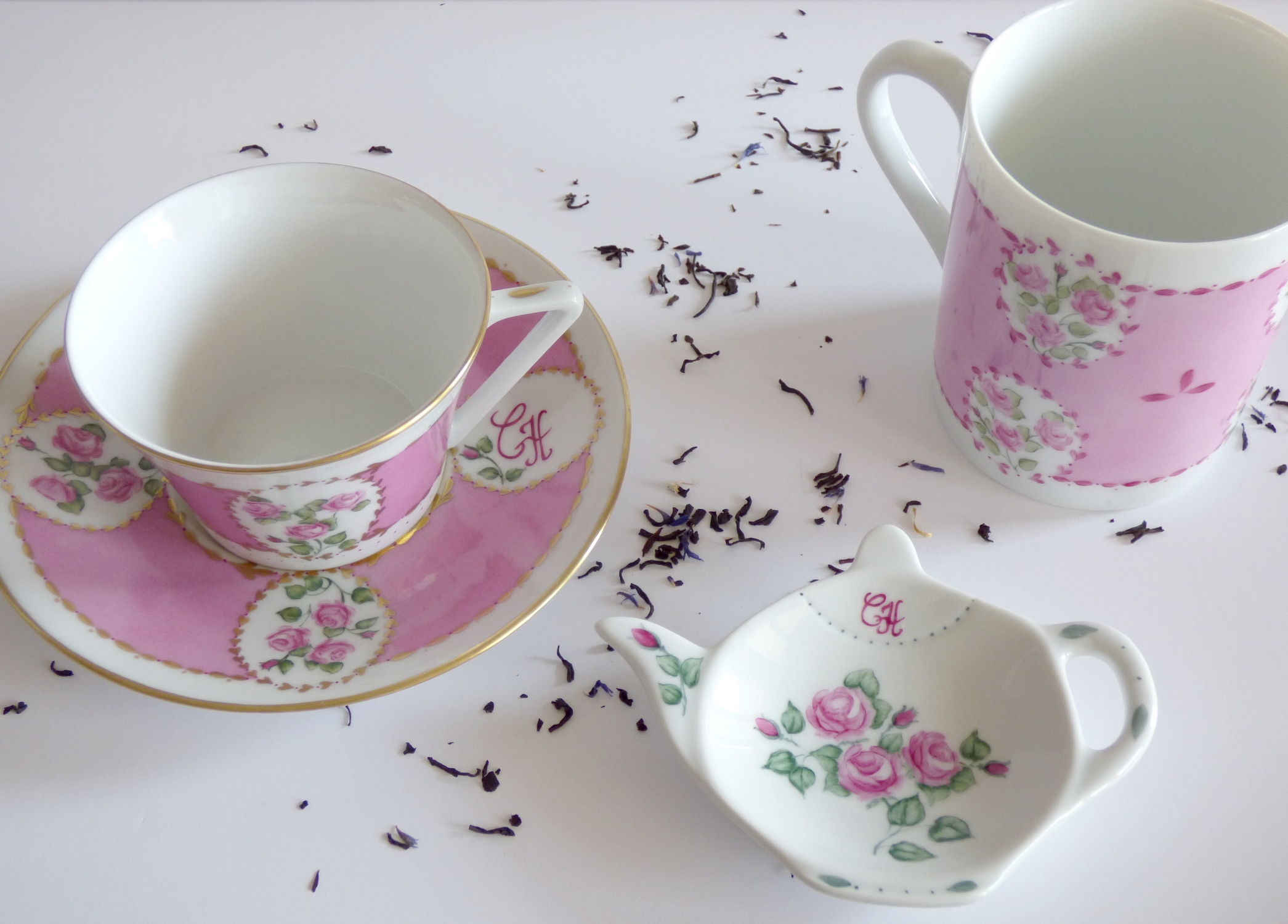 tasse café porcelaine limoges décor roses 