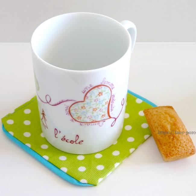 mugs coeur porcelaine Peint pour l'association Toutes à l'école