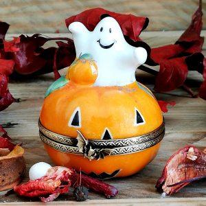 boite citrouille porcelaine avec fantome pour halloween