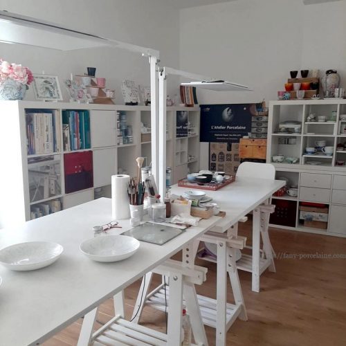 Cours de peinture sur porcelaine cours de peinture sur porcelaine accessible pour tous les niveaux